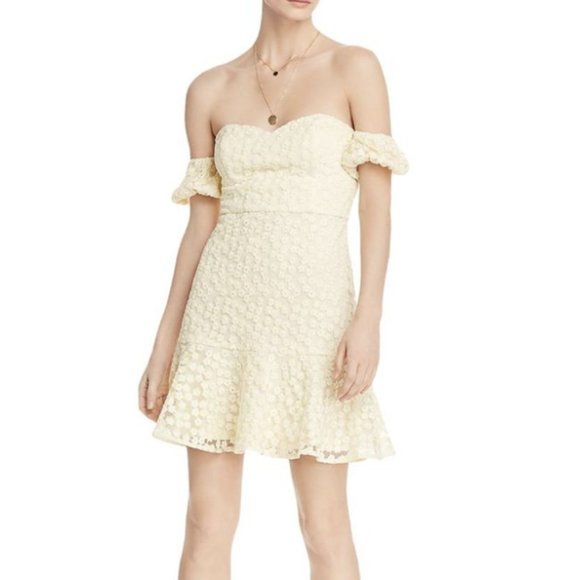 Aqua Dresses & Skirts - Aqua Brand Yellow Dress Lace Overlay Floral Size Large L Knee Length NEW